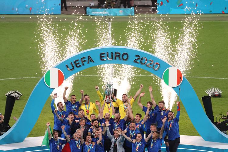 欧洲杯足球2021冠军（欧洲杯足球2021冠军阵容）